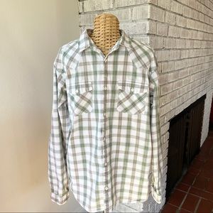Patagonia organic cotton plaid button shirt XL